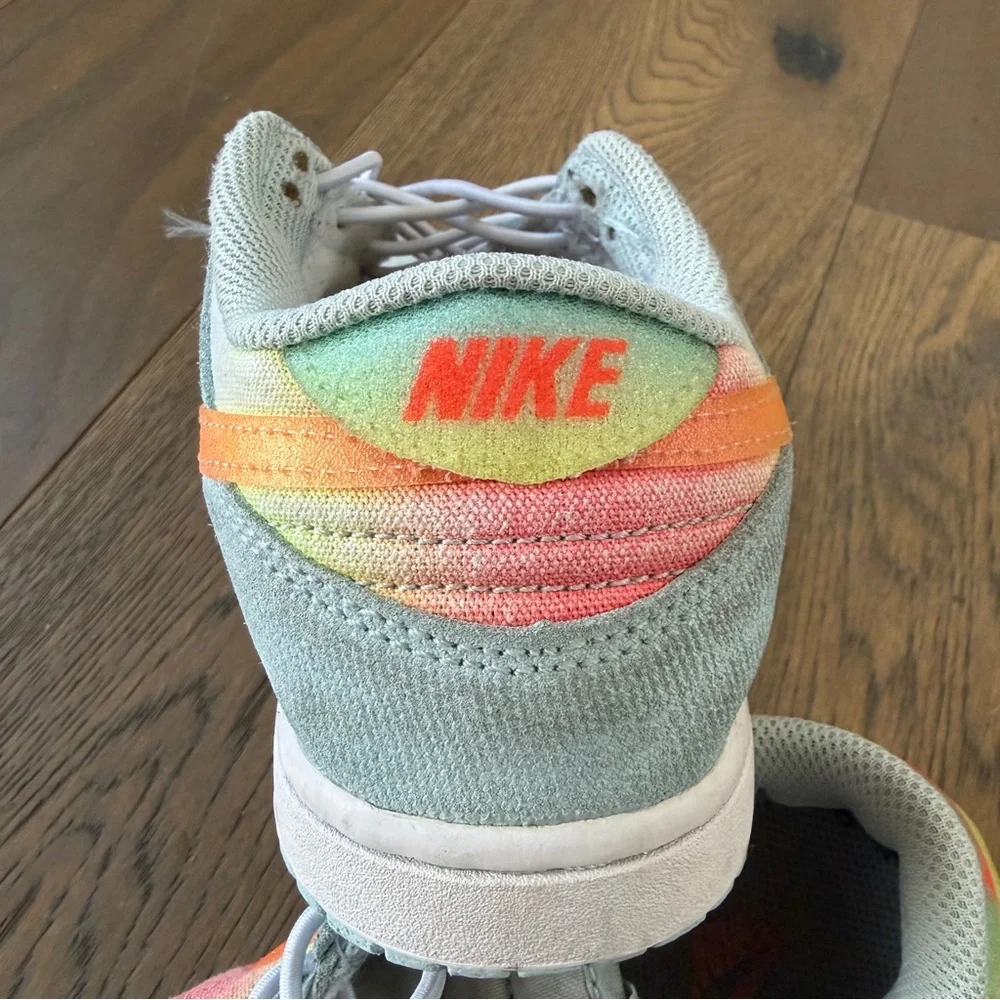 Nike Dunk Low sneakers “Heat Map